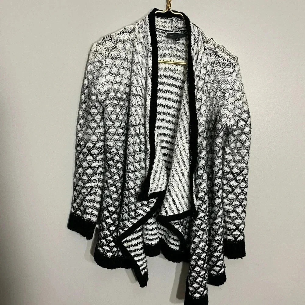 Romeo + Juliet Couture Black White Diamond Knit Open Front Cardigan‎ Sweater M